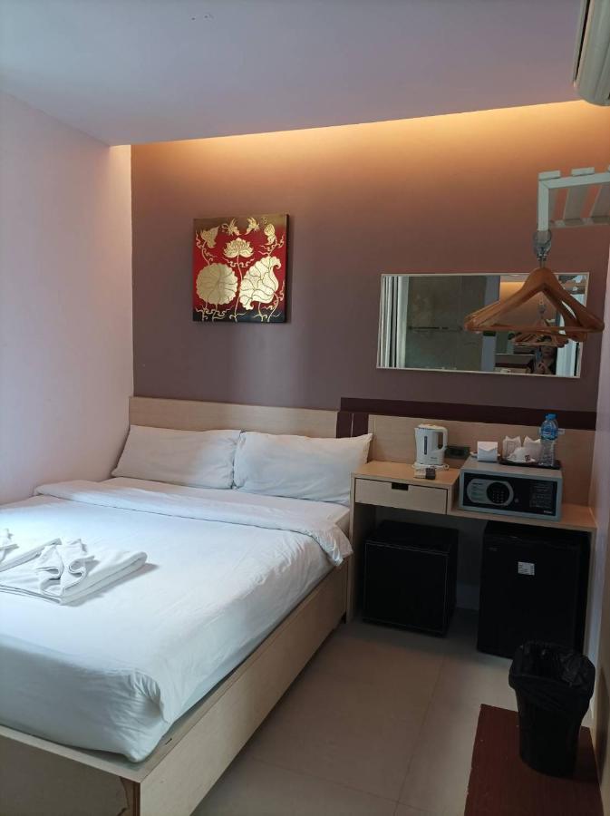 My Hotel Phuket Patong Exterior foto